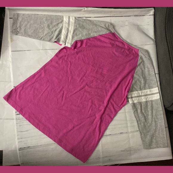 💗🆕 Susan G Komen “Fighter” Breast Cancer Awareness Tee - Picture 7 of 7